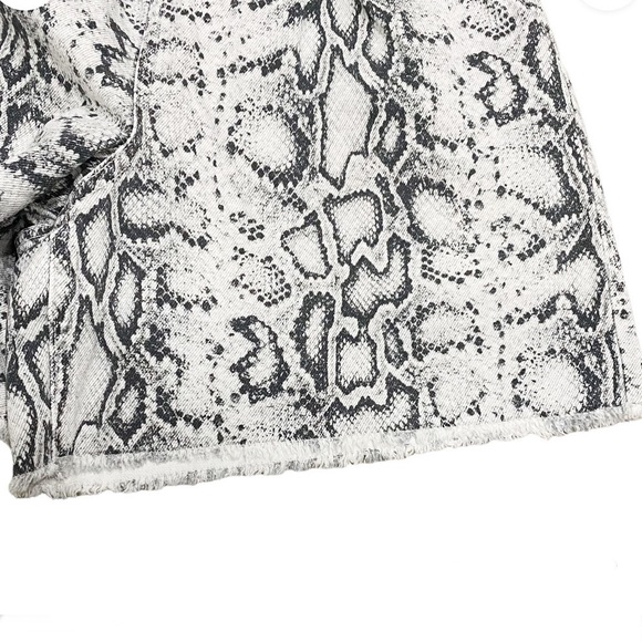 ALEXANDER WANG Denim Python Print Jogger Shorts - Picture 12 of 15